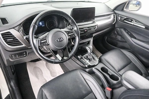 Внедорожник Kia Seltos 2021 года, 2199000 рублей, Красноярск