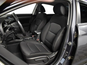 Седан Hyundai Elantra 2017 года, 1399900 рублей, Казань
