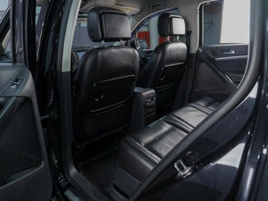 Внедорожник Volkswagen Tiguan 2012 года, 1299000 рублей, Сургут