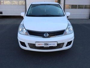 Хэтчбек Nissan Tiida 2013 года, 1310000 рублей, Железногорск