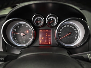 Хетчбэк Opel Astra GTC 2013 года, 1105000 рублей, Ставрополь