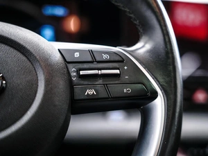 Седан Hyundai Elantra 2021 года, 1830000 рублей, Красноярск