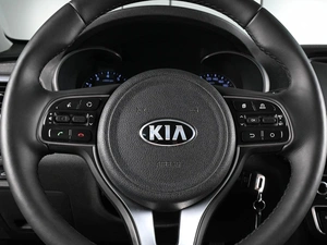 Седан Kia Optima 2017 года, 1899000 рублей, Ростов-на-Дону