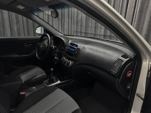 Седан Hyundai Elantra 2010 года, 550000 рублей, Красноярск