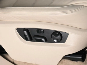 Внедорожник Volkswagen Touareg 2012 года, 2375000 рублей, Аксай