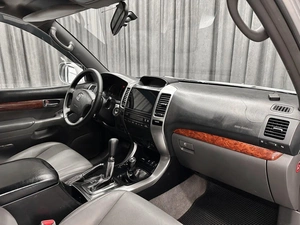 Внедорожник Toyota Land Cruiser Prado 2006 года, 2079000 рублей, Красноярск