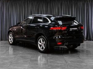 Внедорожник Jaguar F-Pace 2017 года, 2649000 рублей, Тюмень
