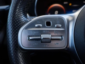 Седан Mercedes-benz C-класс 2019 года, 3280000 рублей, Волгоград