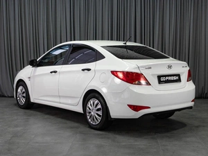 Седан Hyundai Solaris 2015 года, 1045000 рублей, Тюмень