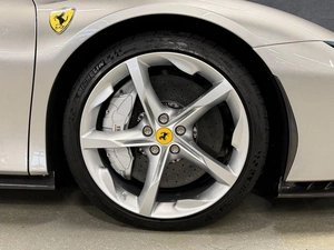 Купе Ferrari SF90 Stradale 2022 года, 42990000 рублей, Павловская Слобода