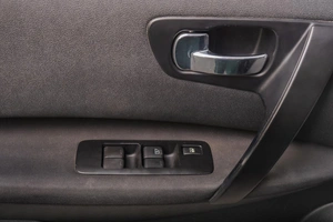 Внедорожник Nissan Qashqai 2011 года, 1049000 рублей, Томск