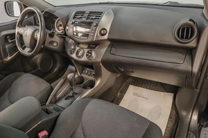 Внедорожник Toyota RAV4 2012 года, 1599000 рублей, Челябинск