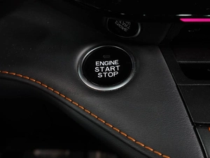 Лифтбек Changan UNI-V 2023 года, 2499000 рублей, Воронеж