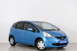 Хетчбэк Honda Fit 2008 года, 659000 рублей, Красноярск