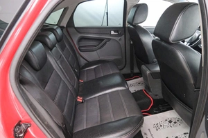 Хетчбэк Ford Focus 2008 года, 689000 рублей, Красноярск