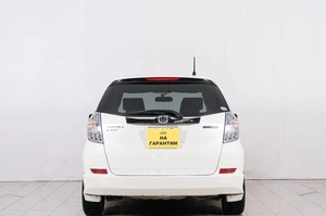 Универсал Honda Fit Shuttle 2011 года, 909000 рублей, Красноярск