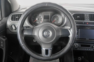 Седан Volkswagen Polo 2013 года, 619000 рублей, Кемерово