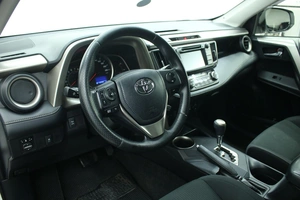 Внедорожник Toyota RAV4 2015 года, 2100000 рублей, Красноярск