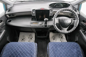 Минивэн Honda Freed 2011 года, 1009000 рублей, Красноярск