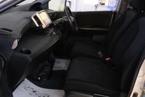 Минивэн Honda Freed 2012 года, 1149000 рублей, Омск