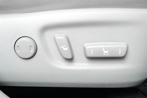 Лифтбек Toyota Prius 2014 года, 999000 рублей, Тюмень