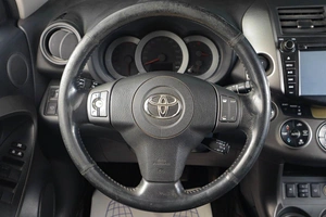 Внедорожник Toyota RAV4 2009 года, 1289000 рублей, Тюмень