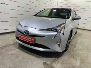 Лифтбек Toyota Prius 2016 года, 1465000 рублей, Красноярск