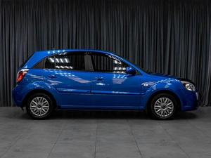 Хетчбэк Kia Rio 2011 года, 739000 рублей, Тюмень