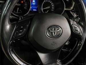Внедорожник Toyota C-HR 2019 года, 2249000 рублей, Воронеж