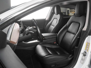 Седан Tesla Model 3 2019 года, 3769000 рублей, Тюмень