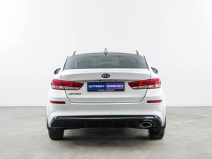 Седан Kia Optima 2018 года, 1727444 рублей, Москва