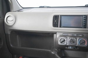 Хетчбэк Toyota Passo 2014 года, 799000 рублей, Кемерово