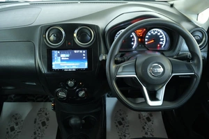 Хетчбэк Nissan Note 2017 года, 999000 рублей, Омск