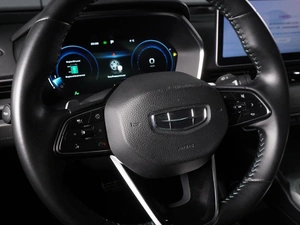 Седан Geely Preface 2023 года, 2589000 рублей, Красный Пахарь