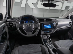 Седан Toyota Corolla 2017 года, 1574000 рублей, Тюмень