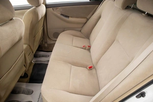 Седан Toyota Corolla 2005 года, 669000 рублей, Барнаул