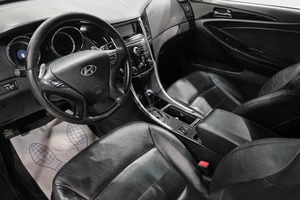 Седан Hyundai Sonata 2011 года, 1079000 рублей, Новокузнецк