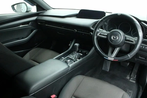 Хетчбэк Mazda 3 2021 года, 1395000 рублей, Красноярск