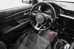 Седан Kia Rio 2019 года, 1369000 рублей, Новокузнецк