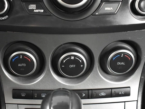 Хетчбэк Mazda 3 2009 года, 716100 рублей, Казань