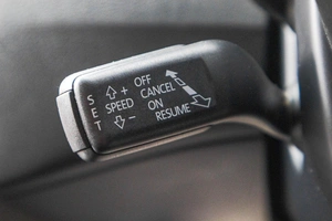 Седан Volkswagen Passat 2011 года, 999000 рублей, Барнаул