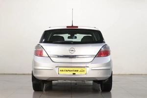 Хетчбэк Opel Astra 2014 года, 709000 рублей, Челябинск