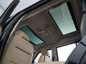 Внедорожник Land Rover Discovery 2013 года, 2153999 рублей, Москва