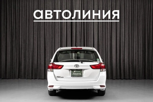 Универсал Toyota Corolla Fielder 2017 года, 1125000 рублей, Красноярск