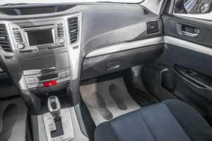 Универсал Subaru Outback 2012 года, 1599000 рублей, Барнаул