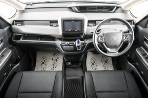 Минивэн Honda Freed 2019 года, 1629000 рублей, Красноярск