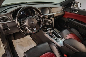 Седан Kia Optima 2019 года, 2349000 рублей, Челябинск