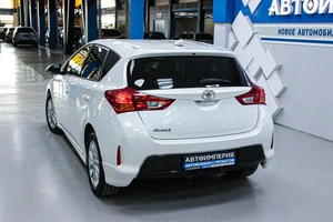 Хетчбэк Toyota Auris 2013 года, 1108000 рублей, Солонцы