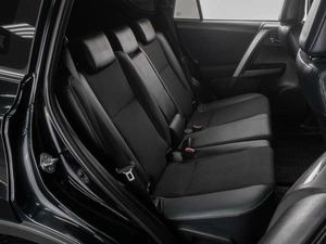 Внедорожник Toyota RAV4 2017 года, 3049000 рублей, Тюмень
