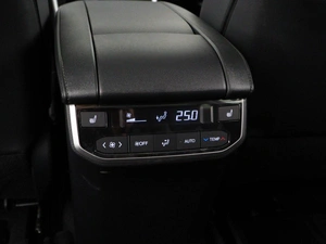 Внедорожник Toyota Highlander 2026 года, 5494434 рублей, Москва